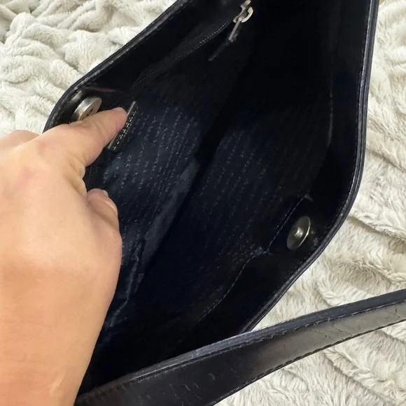 👜 Authentic Burberry Nova Check Shoulder Bag - Picture 6 of 7